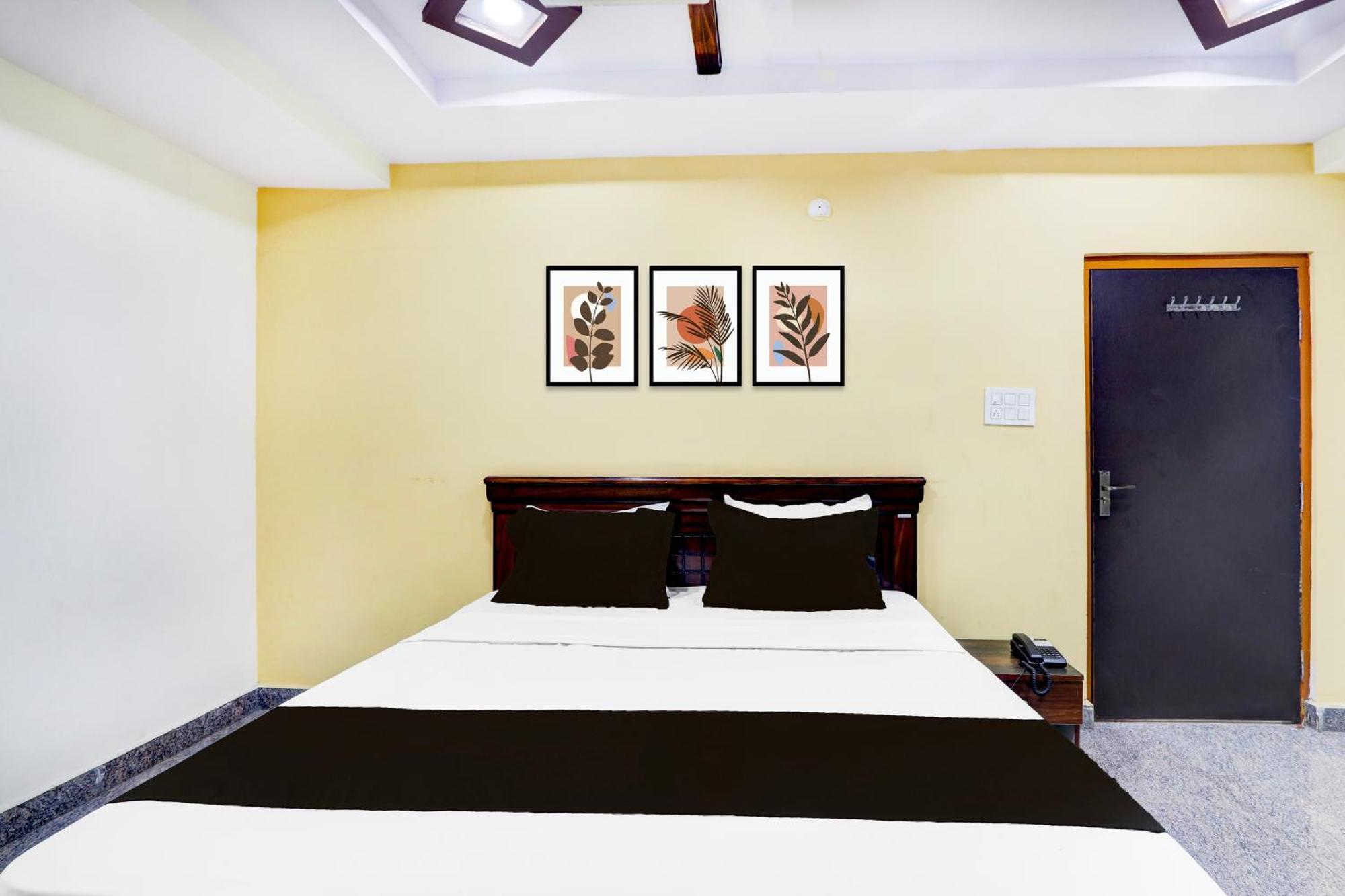 Hotel O Anoos Minarva Haïdarabad Extérieur photo