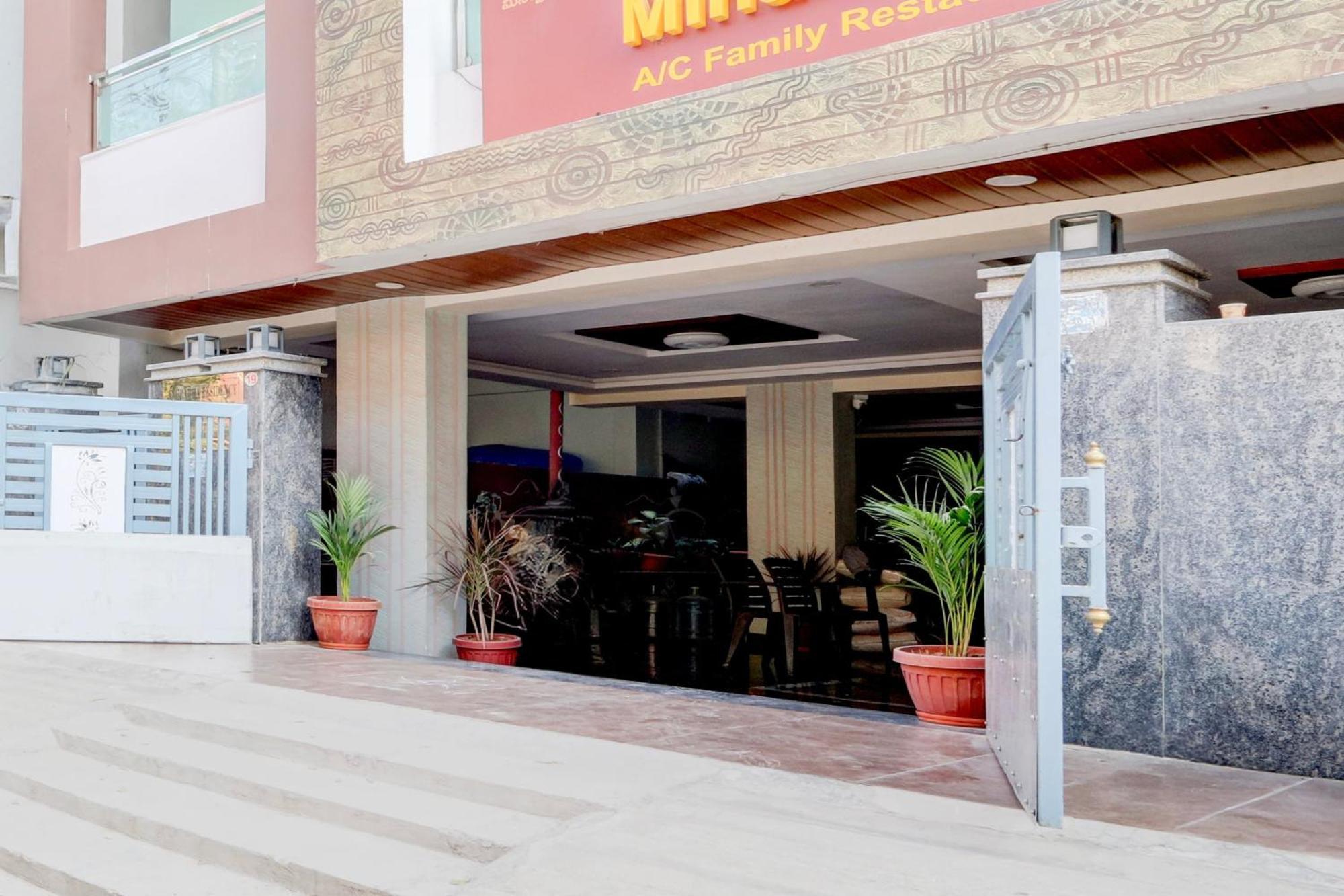 Hotel O Anoos Minarva Haïdarabad Extérieur photo